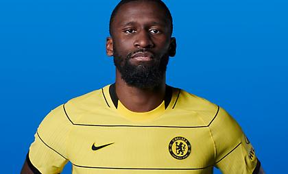 Στα... κίτρινα η δεύτερη φανέλα της Τσέλσι