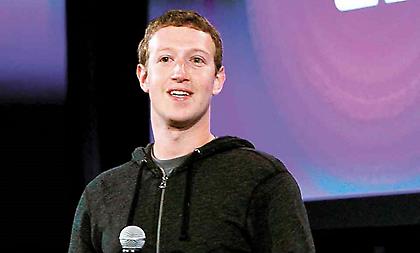 Τα fake news «φρενάρoυν» το Facebook