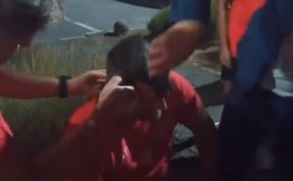 Το 'πε και το 'κανε: Ο προπονητής της Βελέζ κουρεύτηκε γουλί μετά την πρόκριση επί της ΑΕΚ