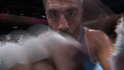 Γάλλος πυγμάχος επιτέθηκε σε κάμερα και έκανε καθιστική διαμαρτυρία