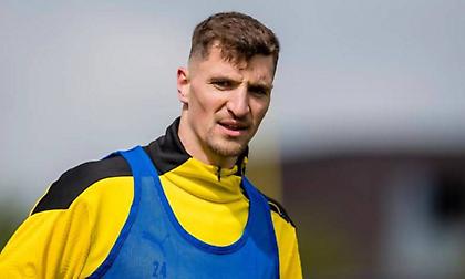 Θετικός σε κορωνοϊό ο Μενιέ της Ντόρτμουντ