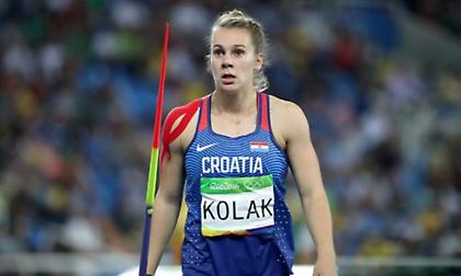 Εκτός τελικού του ακοντισμού Κόλακ, Χούσονγκ, Σποτάκοβα