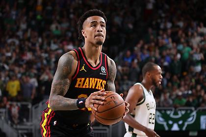 Μένει με σούπερ συμβόλαιο στους Χοκς ο Κόλινς