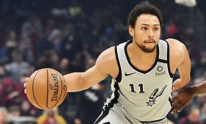 Επιστροφή στους Σπερς για Φορμπς