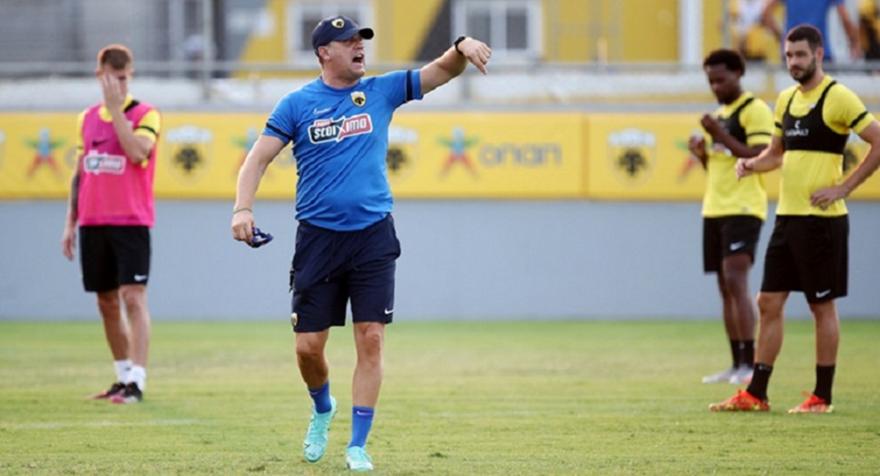 Προπόνηση στο γυμναστήριο η ΑΕΚ λόγω της αποπνικτικής ατμόσφαιρας!