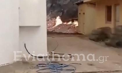 Β.Εύβοια: Σώθηκε η Ιερά Μονή Οσίου Δαυίδ από το πέρασμα της πυρκαγιάς