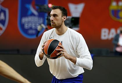 Στους Νετς τα δικαιώματα του Μιλουτίνοφ