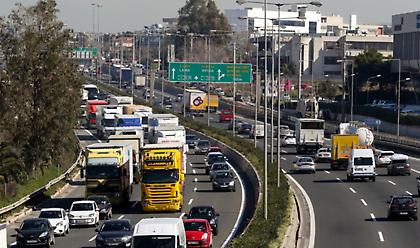 Έκτακτες κυκλοφοριακές ρυθμίσεις στην Αττική λόγω πυρκαγιάς