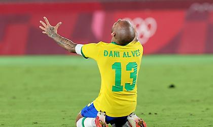 Ο… γέρος Ντάνι Άλβες έφτασε τους 44 τίτλους στην τεράστια καριέρα του!