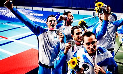 Η Εθνική πόλο δίνει το μισό πριμ του Μαρινάκη στους πυρόπληκτους