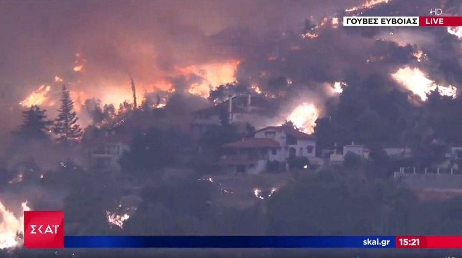Εικόνες καταστροφής στην Εύβοια