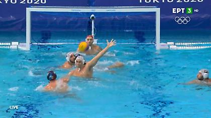 Αποκρούει μέχρι και με το κεφάλι ο Ζερδεβάς