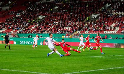 Πέρασαν ζόρικα Γκλάντμπαχ και Χόφενχαϊμ