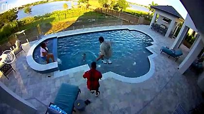 Βούτηξε με τα ρούχα στην πισίνα για να σώσει τον 2χρονο γιο του ο Ντράμοντ