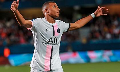 «Προβληματισμένος λόγω Μέσι ο Εμπαπέ, έρχονται ανακοινώσεις για το μέλλον του τη Δευτέρα»