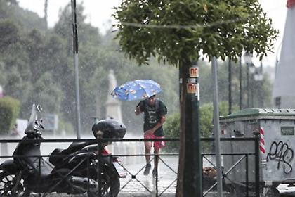 Καιρός: Πέφτει η θερμοκρασία - Πού θα εκδηλωθούν βροχές και καταιγίδες