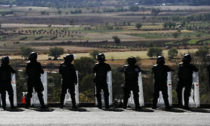 Μεξικό: Έξι πτώματα βρέθηκαν κρεμασμένα σε γέφυρα