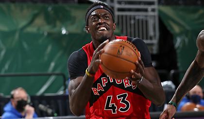 Θέλει να μείνει στους Ράπτορς ο Σιάκαμ