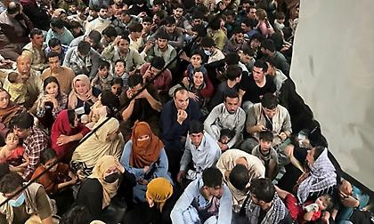 Περισσότεροι από 600 Αφγανοί στοιβάχτηκαν σε αμερικανικό στρατιωτικό αεροσκάφος