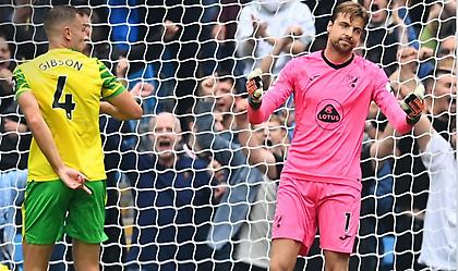 To… ιστορικό αυτογκόλ που έδωσε προβάδισμα στην Σίτι κόντρα στη Νόριτς!