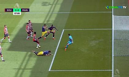 Μαγκουάιρ, Πογκμπά, Λίντελοφ και Μαρσιάλ απέτυχαν να σκοράρουν στην ίδια φάση!