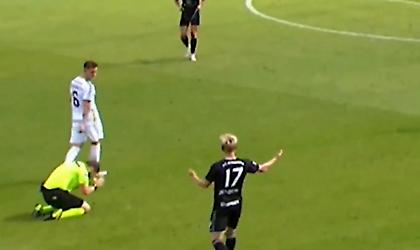 Απίθανη αντίδραση διαιτητή που κατάλαβε το λάθος του