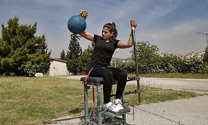 Σημαιοφόρος προσφύγων στους Παραολυμπιακούς: «Πρότυπο ο Γιάννης, θέλω να πάρω ελληνική υπηκοότητα»