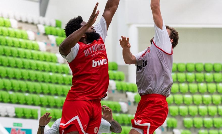 Κανονικά στο προπονητικό διπλό του Ολυμπιακού ο Χασάν Μάρτιν