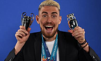 Καλύτερος ποδοσφαιριστής της σεζόν ο Ζορζίνιο!