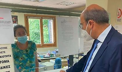 «Είμαι ο υπουργός, πιστέψτε με»! Υπάλληλος του ΕΦΚΑ δεν... αναγνώρισε τον Χατζηδάκη