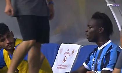 Ο Μπαλοτέλι έριξε μπουνιά σε πάγκο και συμπαίκτη εξαιτίας της αλλαγής του!