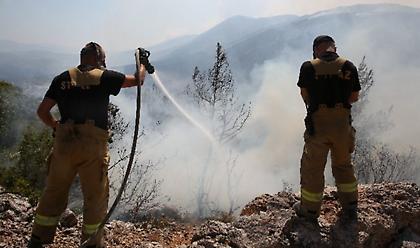 Χωρίς ενεργό μέτωπο η φωτιά στην Κορυφή Ηλείας