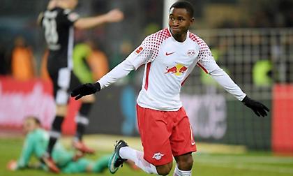 Επαφές της Λέστερ με Λειψία για Λούκμαν