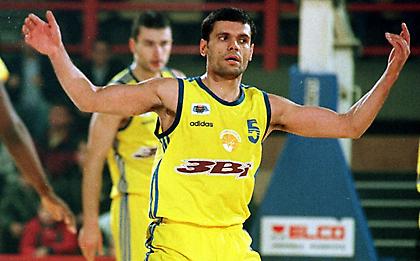 Το κουίζ της ημέρας: Μπορείς να κάνεις 10/10 με τους Έλληνες πλέι μέικερ των 90s;