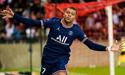 RMC: «Συμφώνησε να μείνει στην Παρί ο Εμπαπέ»