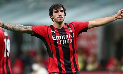 Η απίστευτη ομοιότητα των πρώτων γκολ Τονάλι-Πίρλο με τη Μίλαν