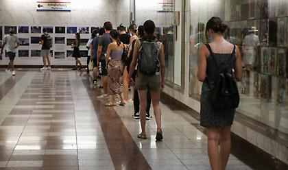 Κορωνοϊός-Ελλάδα: 3.628 κρούσματα, 22 θάνατοι, 344 διασωληνωμένοι (πίνακες)