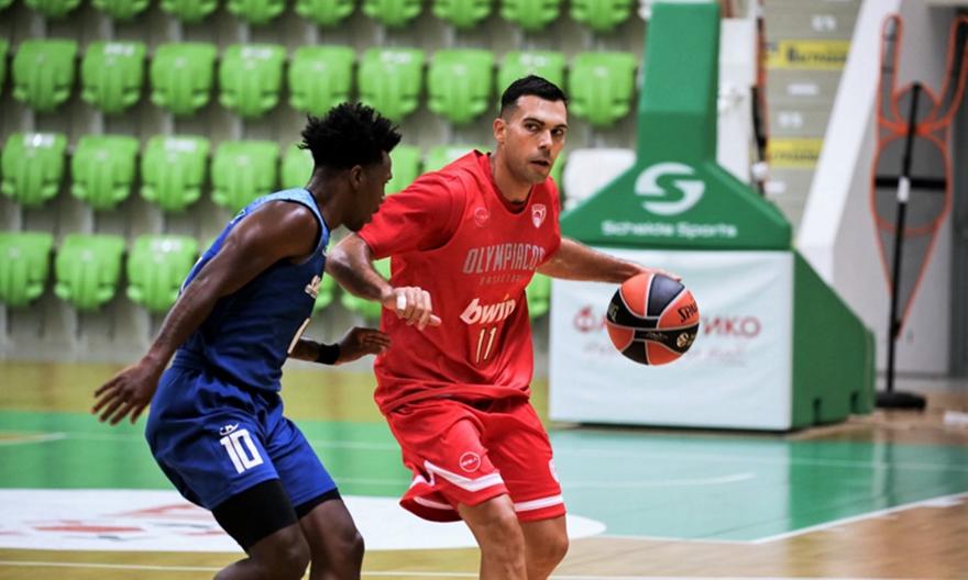 Νοκ άουτ με ίωση ο Σλούκας