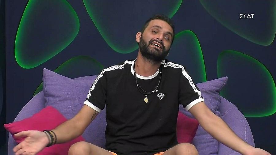 Big Brother: Έξαλλος ο Κώστας με το μασάζ της Έλενας στον Steve: «7 εγκεφαλικά έχω περάσει»