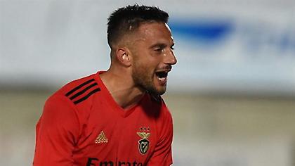 Σάμαρης: «Αιώνια ευγνώμων στους οπαδούς της Μπενφίκα»