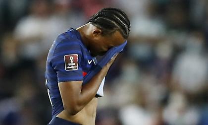 Εγκληματικό τάκλιν ο Κουντέ, άφησε με δέκα τη Γαλλία