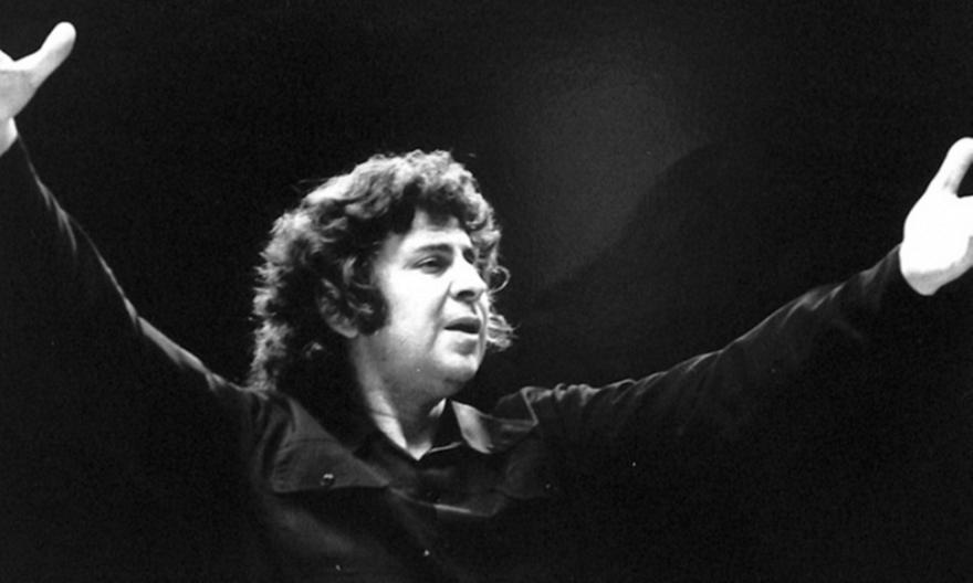 ΠΑΟΚ για Θεοδωράκη: «Έφυγε με το προνόμιο της “Αθανασίας”»