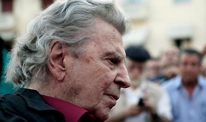 Κηδεία Μίκη Θεοδωράκη: Δικαστικό «μπλόκο» στην τέλεση της στο Βραχάτι