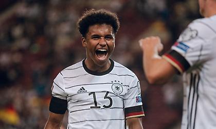 10ος όμιλος: Ξέσπασμα με εξάρα για τη Γερμανία