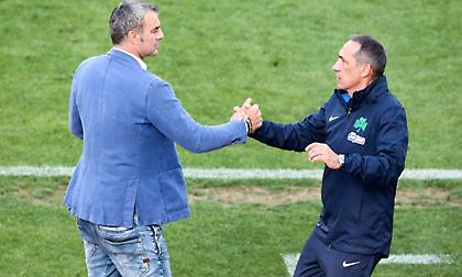 Τρεις Έλληνες ή ξένος για τον πάγκο της Εθνικής