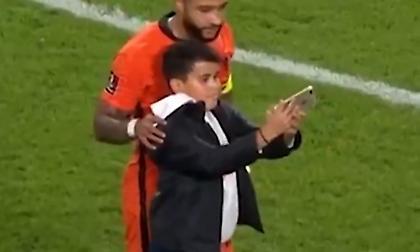 Πέντε χρόνια απαγόρευσης εισόδου στον 13χρονο που εισέβαλε στο γήπεδο για μια selfie με τον Ντεπάι