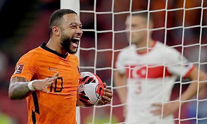 7ος Όμιλος: Σ-έξι «οράνιε» διέλυσαν την Τουρκία δια χειρός Ντεπάι!