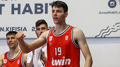 Δάνεισε τον Τσάμη στον Πανερυθραϊκό ο Ολυμπιακός