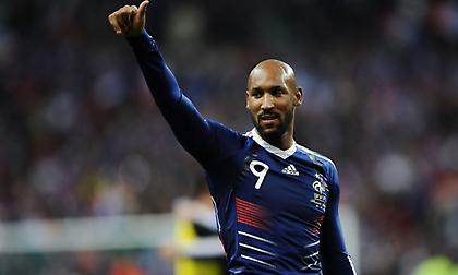 Ανελκά: «Αν ήμουν στη θέση του Παγέ θα πέταγα δυο μπουκάλια συν τα παπούτσια μου»