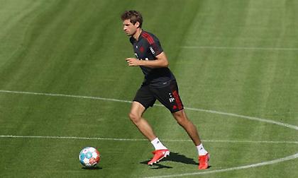 Μίλερ και Ντέιβις προπονήθηκαν στην Μπάγερν ενόψει Λειψίας